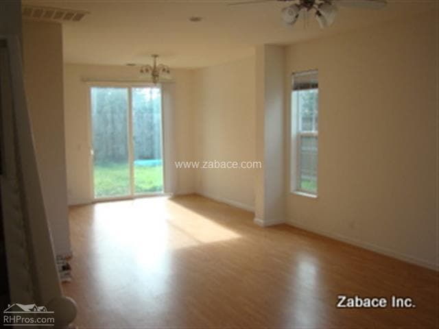 Building Photo - 3116 Albany Cir