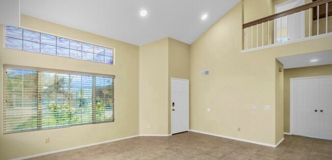 Foto del edificio - 21474 Dickinson Rd