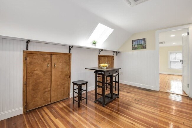 Building Photo - 36 Ramsdell Ave