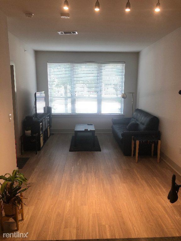 Primary Photo - 1 br, 1 bath Apartment - 8270 Meadow Rd