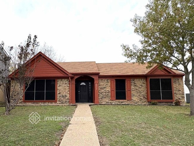 Building Photo - 2217 Merrimac Ln