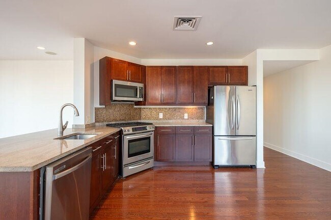 Foto del edificio - 201 Marin Blvd