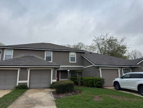 Building Photo - 1590 Vineland Cir
