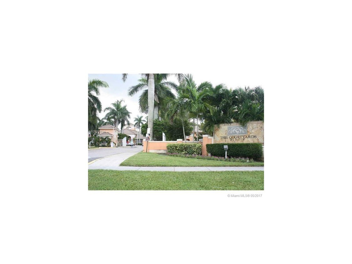 Foto principal - 6963 SW 39th St