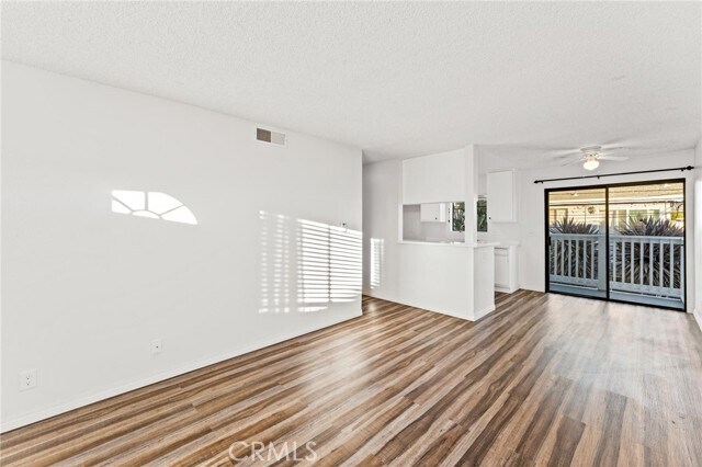 Foto del edificio - 34042 Alcazar Dr