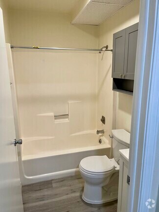 Building Photo - 563 Clement St