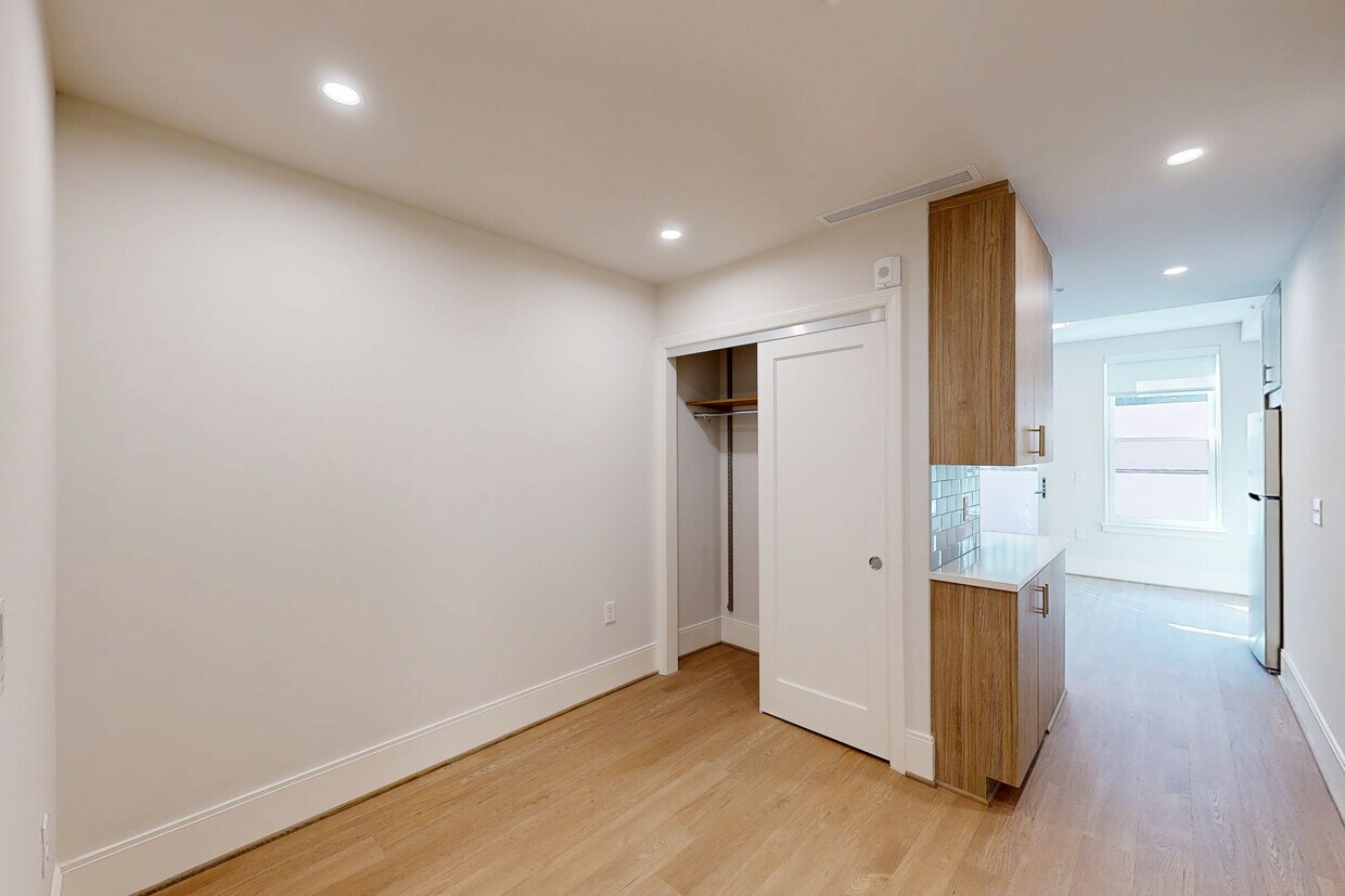 Photo - Weavers Row Apartments
