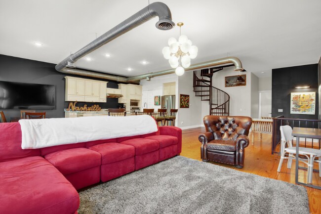 Foto del edificio - 210 E Waldburg St