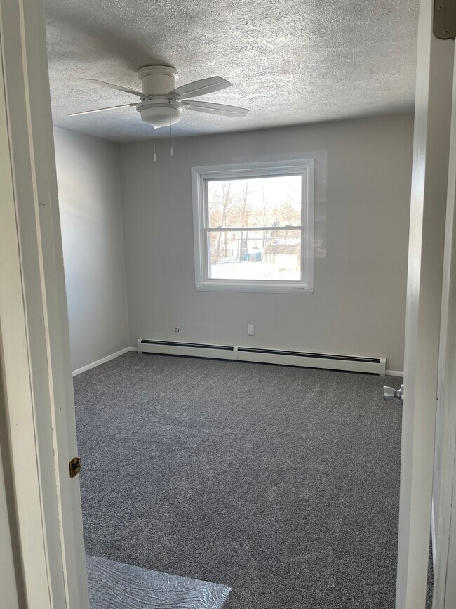 Building Photo - 5017 Winthrop Dr