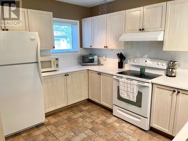 Photo du bâtiment - 812 Suncrest Cir