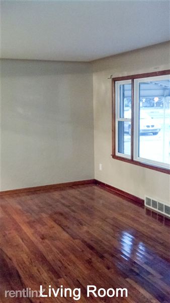 Building Photo - 12247 E 10 Mile Rd