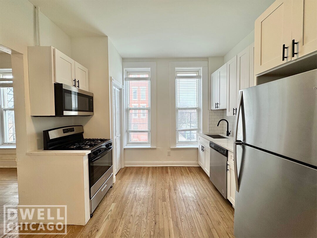 Foto principal - 1362 N Bosworth Ave