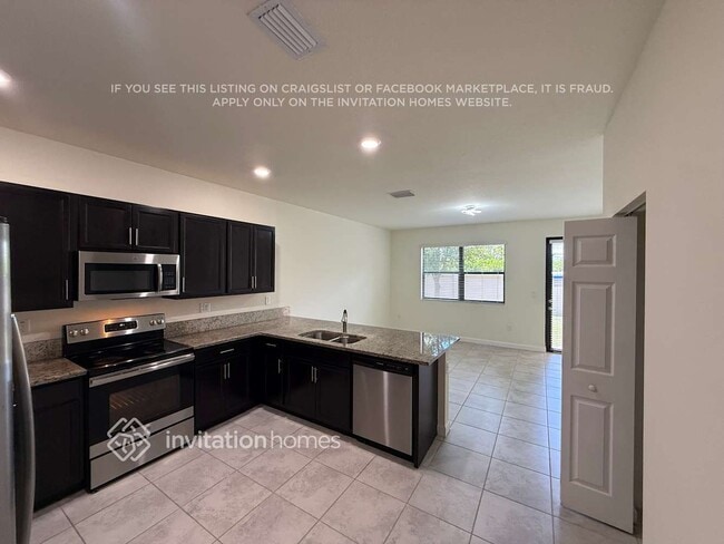 Building Photo - 10550 W 35th Way