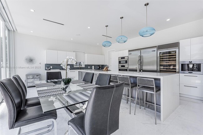 Foto del edificio - 1090 NE 84th St