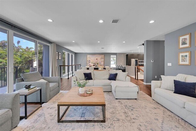 Foto del edificio - 640 NE 17th Way