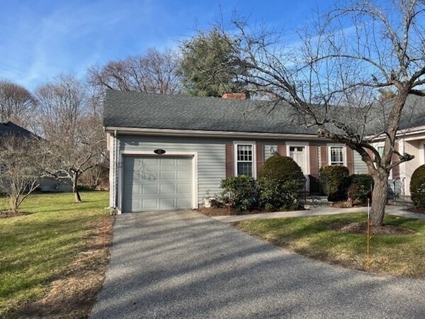 Primary Photo - 12 Lois Ln