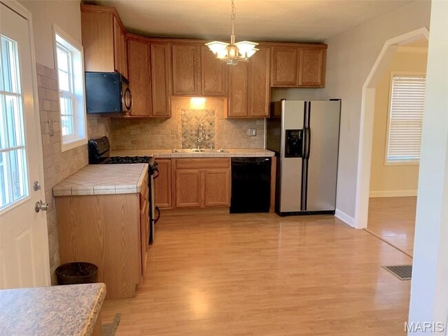 Foto del edificio - 4210 Jessie St