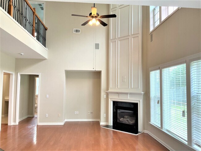 Foto del edificio - 615 Earlham Dr
