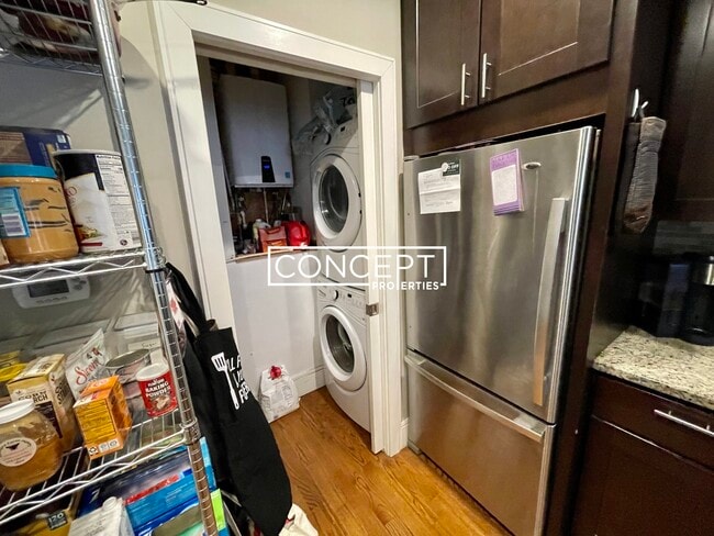 Building Photo - 26 Worthington St