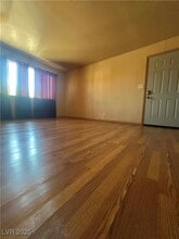 Building Photo - 506 Mckellar Cir