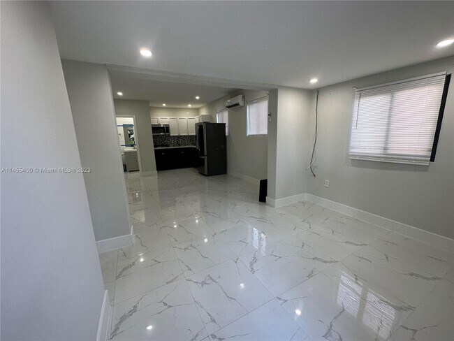 Building Photo - 1301 NW 99th St
