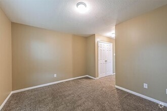 Building Photo - 4645 Knoxville St