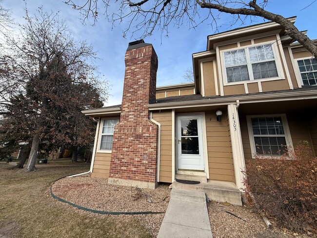 Spacious Aurora Townhome - Spacious Aurora Townhome