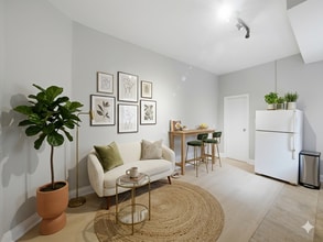 Building Photo - 208 Wilson St