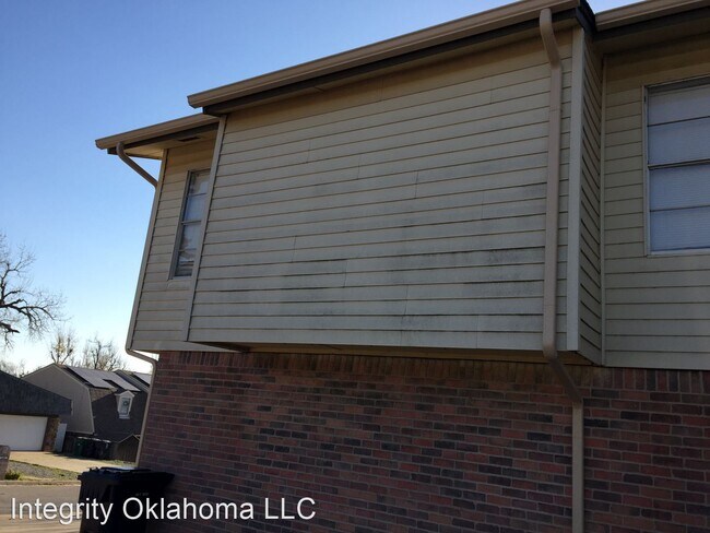 Building Photo - 3 br, 2.5 bath House - 7204 Edenborough Drive