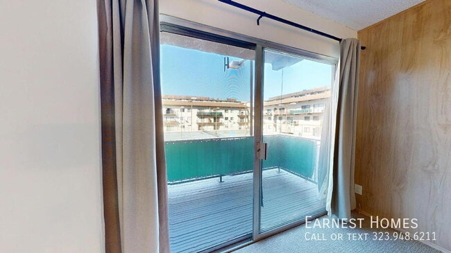 Foto del edificio - 5460 White Oak Ave