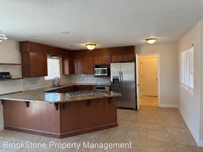 Building Photo - 3 br, 2 bath House - 593 Latonia Circle