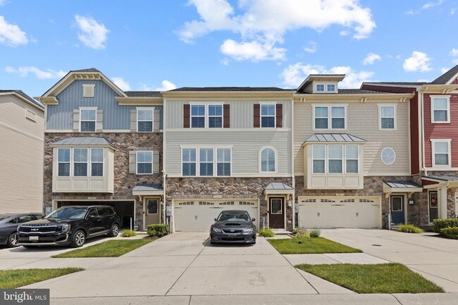 Photo - 7965 Trailview Xing Townhome