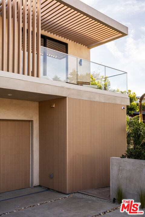 Building Photo - 2459 Glyndon Ave