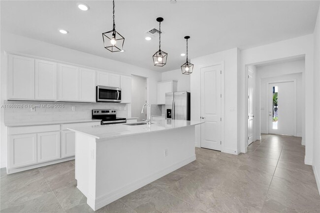 Foto del edificio - 8342 NW 7th Pl