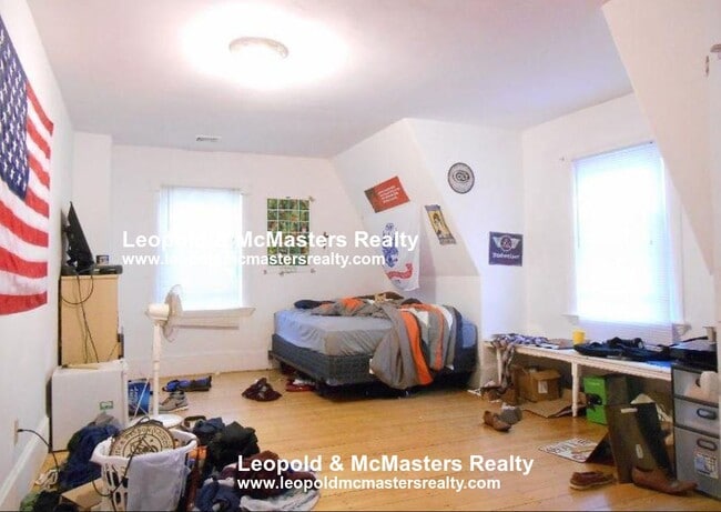 Building Photo - 19 Braemore Rd