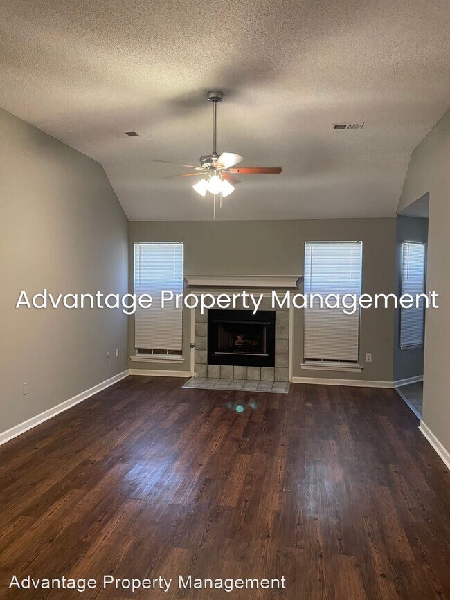 Building Photo - 3 br, 2 bath House - 4346 N. Grand Cedar Ln.