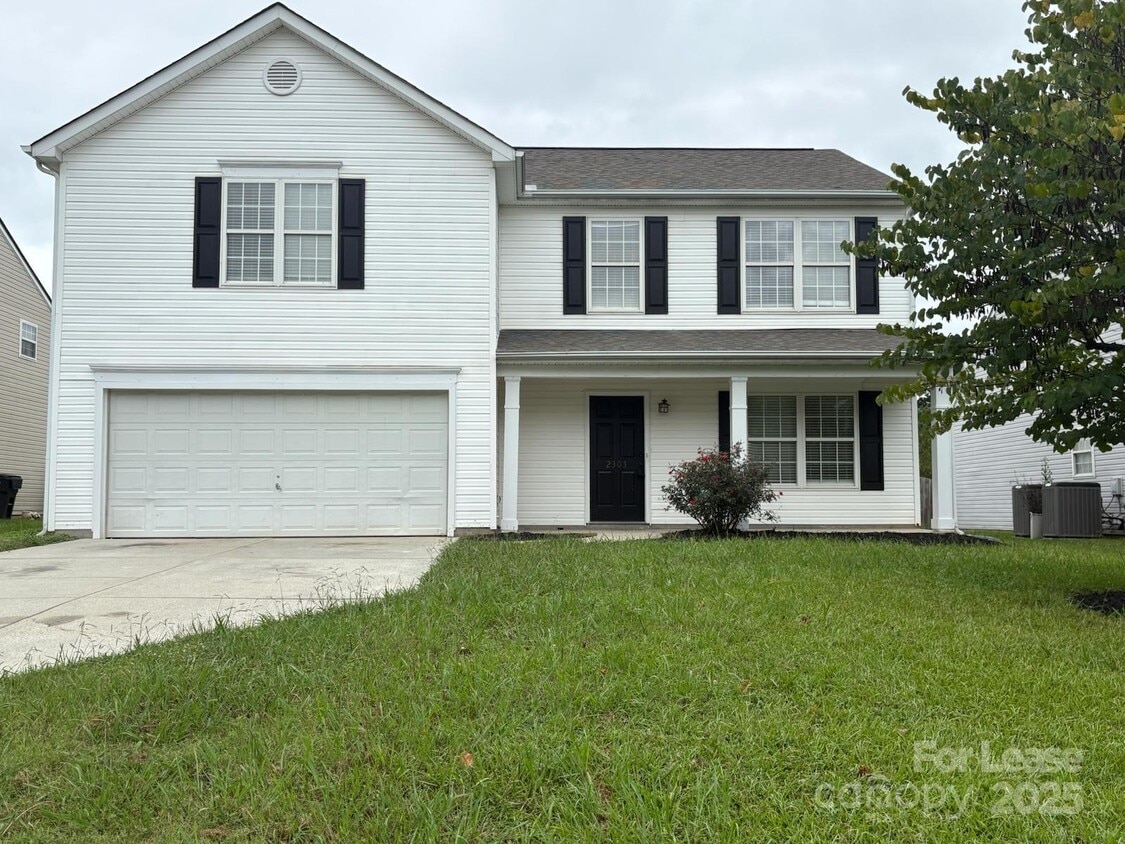 Foto principal - 2303 Highland Park Dr