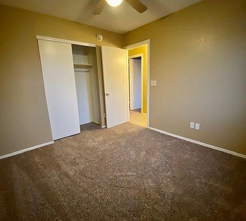 Foto del edificio - 6060 Moorheart Pl