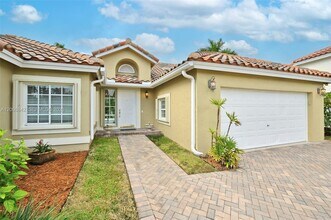 Building Photo - 1215 Balboa Ct