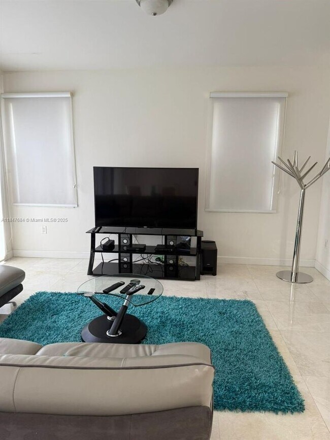 Foto del edificio - 10476 NW 61st St