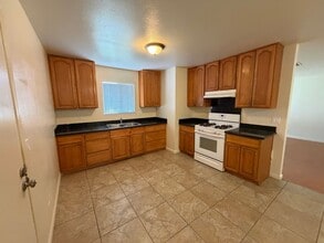 Building Photo - 249 De Soto Dr