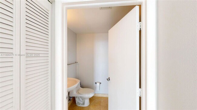 Building Photo - 6365 Collins Ave