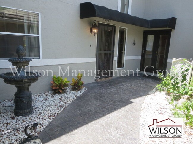 Building Photo - 3 br, 3 bath House - 458 Devon Place