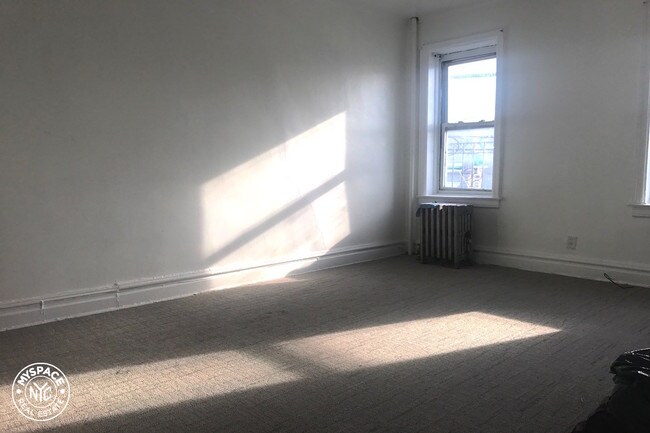 Building Photo - 4205 Farragut Rd