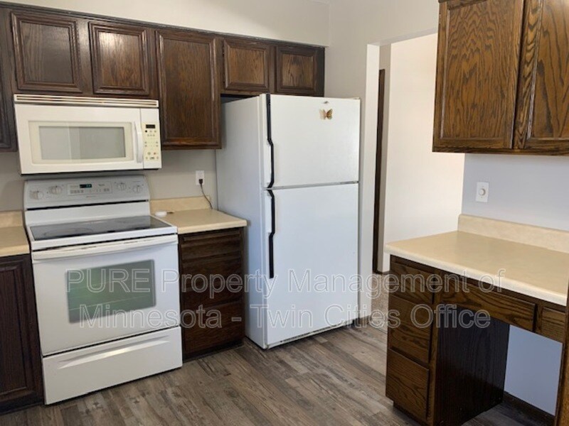 Foto principal - 6965 Kirkwood Ln N