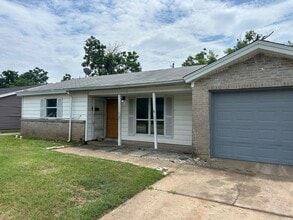 Building Photo - 1818 Anderson St