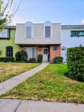 Building Photo - 1517 Ramada Dr