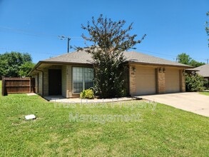 Building Photo - 1418 S Mississippi Ave