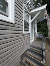 Building Photo - 315 Liberty Rd