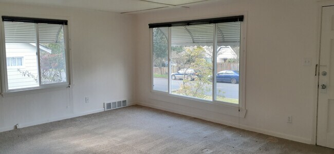 Foto del edificio - 5708 40th Ave NE